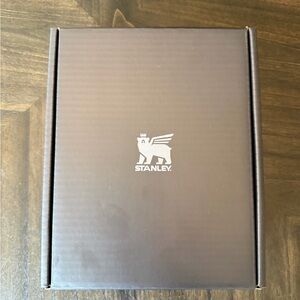 Stanley 23 oz Cross Bottle